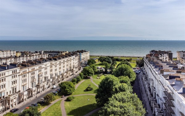 Palmeira Square, Hove