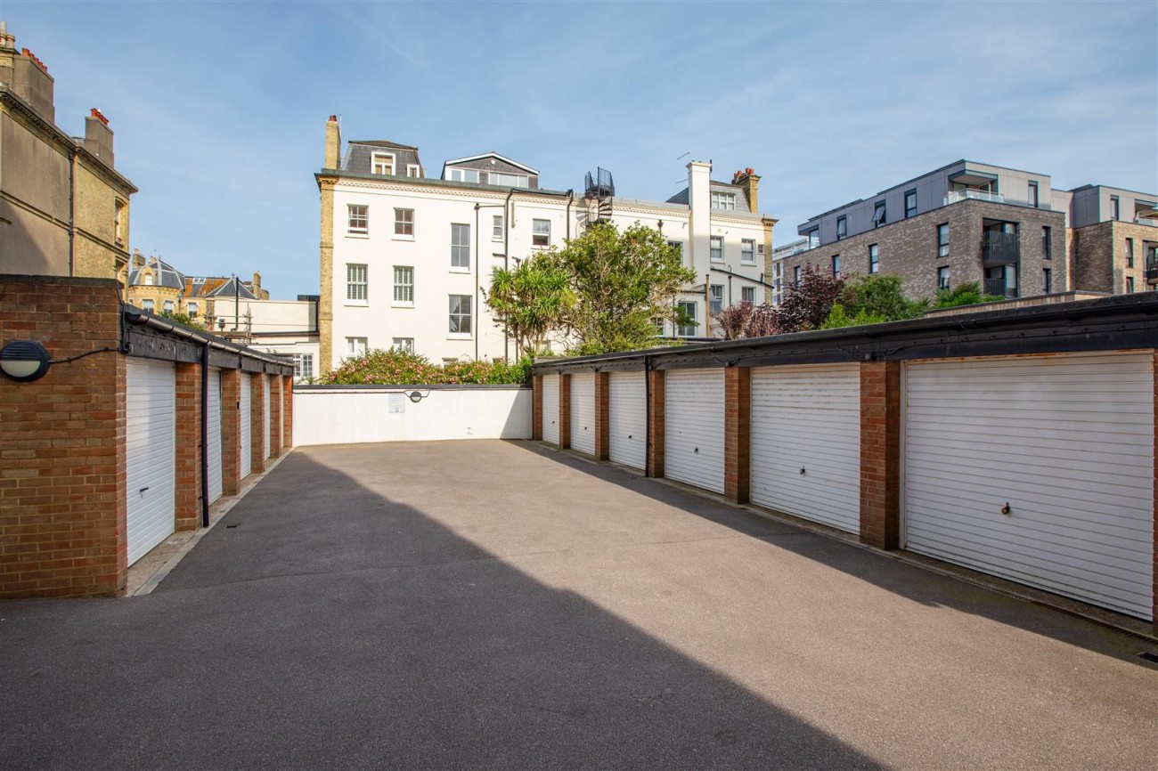 Images for Grand Avenue, Hove EAID:lextonsapi BID:1