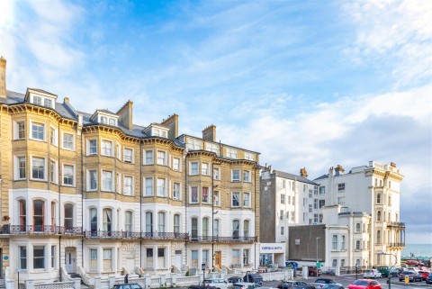 First Avenue, Hove - EAID:lextonsapi, BID:2